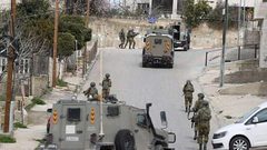 الاحتلال يغلق مدخل ترمسعيا شمال رام الله