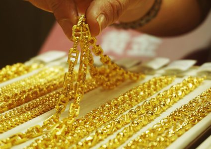 ارتفاع أسعار الذهب إلى أعلى مستوى