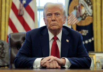 ترامب يطرح خطة لإنهاء الحرب على غزة تتضمن وقف إطلاق النار وإعادة إعمار القطاع