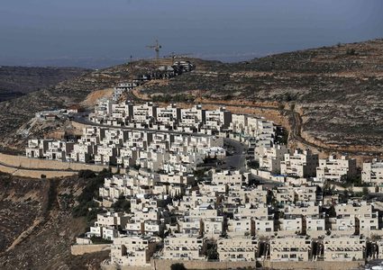 بريطانيا تُطالب سلطات الاحتلال بوقف بناء المستوطنات في الضفة