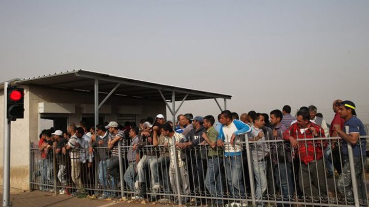 "بن غفير" يقر بناء معتقل خاص للعمال الفلسطينيين