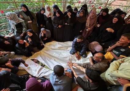 53 شهيدًا وصلوا إلى مستشفيات غزة منذ فجر اليوم