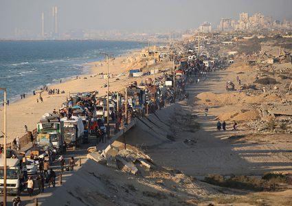 الجيش الاحتلال يغلق ممرا متاحا للمتجهين شمالا من جنوب غزة