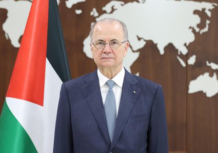 مصطفى يبحث مع نظيره الهولندي أهمية الانضمام لآلية التمويل الطارئ لفلسطين