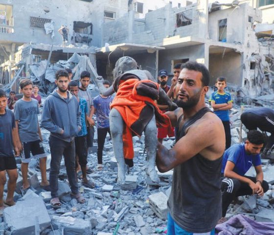 ٦٣ شهيد منذ فجر اليوم في غزة