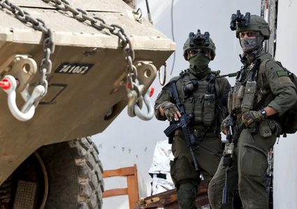 إصابة شاب برصاص الاحتلال واعتقال 4 آخرين بينهم طفل في الخليل