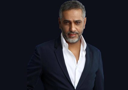 الفنان اللبناني فضل شاكر يسلّم نفسه تمهيداً لمحاكمة علنية