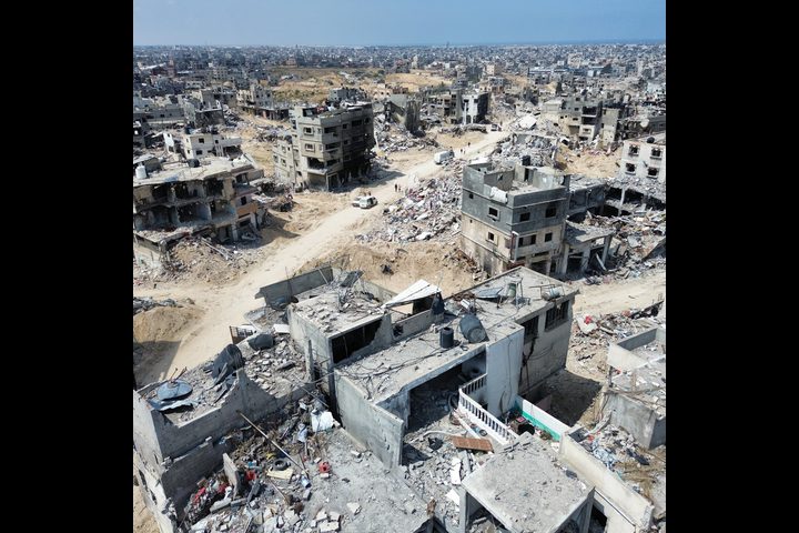 المكتب الإعلامي الحكومي بغزة: نسبة الدمار بغزة وصلت إلى 90%