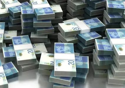 توزيع 7.5 ملايين دولار من أموال فلسطينية على عائلات إسرائيلية