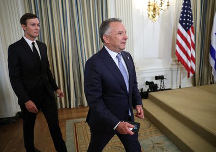 من أجل مفاوضات غزة.. مبعوثا ترامب يصلان شرم الشيخ