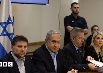 إعلام إسرائيلي: تأجيل اجتماع الحكومة مجددا بسبب لقاء نتنياهو مع مبعوثي ترامب