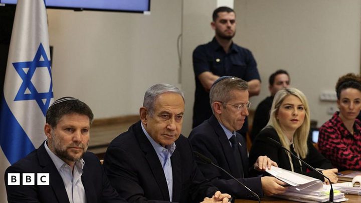 إعلام إسرائيلي: تأجيل اجتماع الحكومة مجددا بسبب لقاء نتنياهو مع مبعوثي ترامب