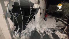 منزل عائلة الشهيد محمد بسام طه من بلدة قطنة شمال غرب القدس بعد أن فجره الاحتلال الليلة، وهو أحد منفذي عملية القدس التي أدت لمقتل 7 مستوطنين