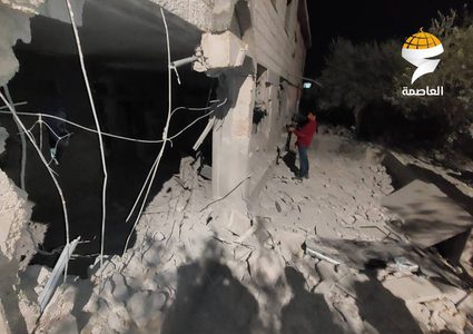 منزل عائلة الشهيد محمد بسام طه من بلدة قطنة شمال غرب القدس بعد أن فجره الاحتلال الليلة، وهو أحد منفذي عملية القدس التي أدت لمقتل 7 مستوطنين