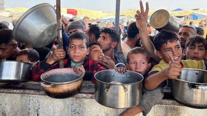 "اليونيسيف" تحث على تدفق المساعدات لغزة وتحذر من ارتفاع وفيات الأطفال