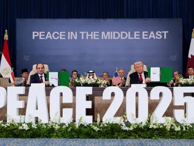 ترامب يشارك في قمة شرم الشيخ للسلام ويوقع اتفاقاً  بشأن غزة