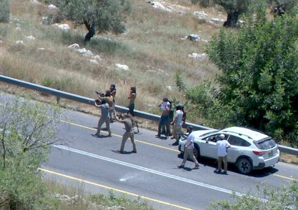 مستوطن يختطف 4 مواطنين غرب رام الله