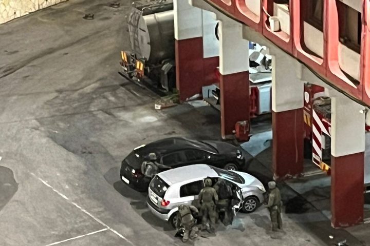 (محدث) الاحتلال يقتحم نابلس: إصابات ومحاصرة منزل واحتجاز مواطنين