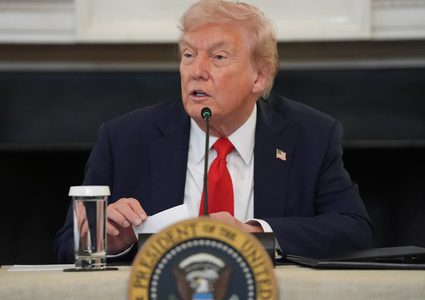 ترامب يعلق على تأخر تسليم جثامين الأسرى.. ومسؤولون: حماس ملتزمة بالاتفاق