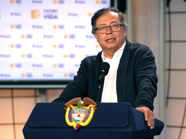 رئيس كولومبيا يأمر بجمع الذهب المصادر من عصابات المخدرات وإرساله لإغاثة غزة