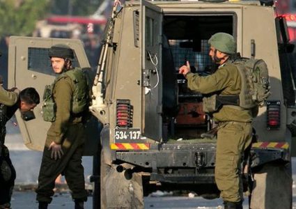 الاحتلال يعتقل ٣ مواطنين من قلقيلية