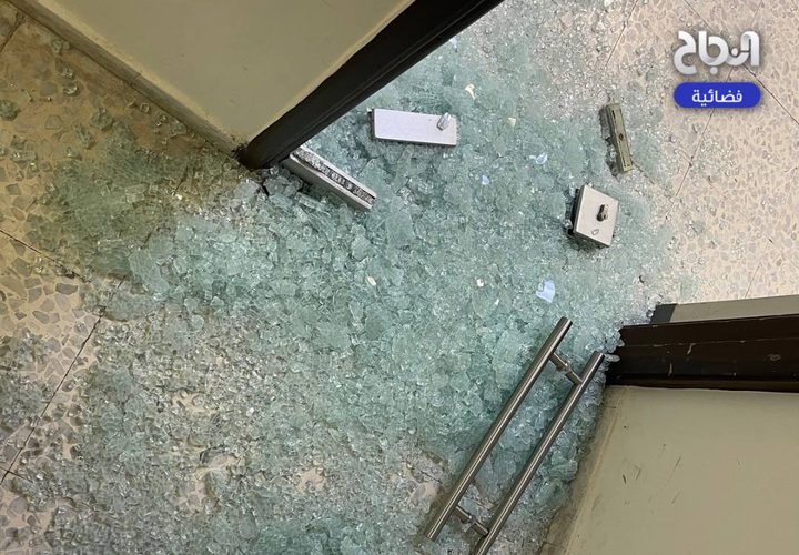 آثار التخريب في مبنى الاتحاد العام لنقابات عمال فلسطين خلال اقتحام مدينة نابلس.