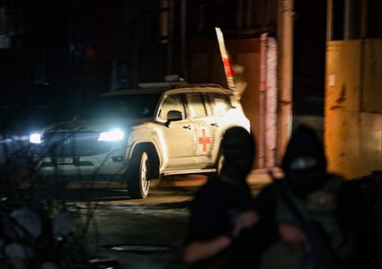 حماس تؤكد التزامها باتفاق وقف إطلاق النار وحرصها على تسليم جثامين أسرى الاحتلال