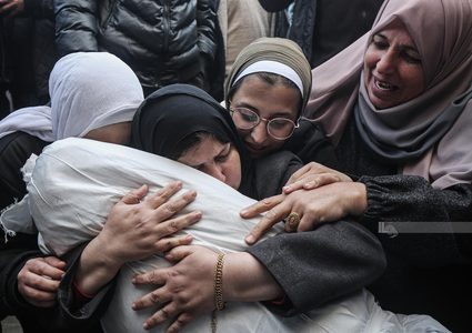 44 شهيدا برصاص وقصف الاحتلال مناطق متفرقة من غزة منذ فجر اليوم