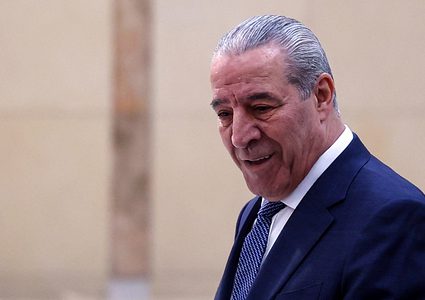 الشيخ في القاهرة لإجراء مشاورات حول آخر التطورات بعد وقف الحرب