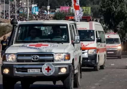 مؤسسات الأسرى تطالب الصليب الأحمر باستئناف الزيارات إلى السجون فورًا