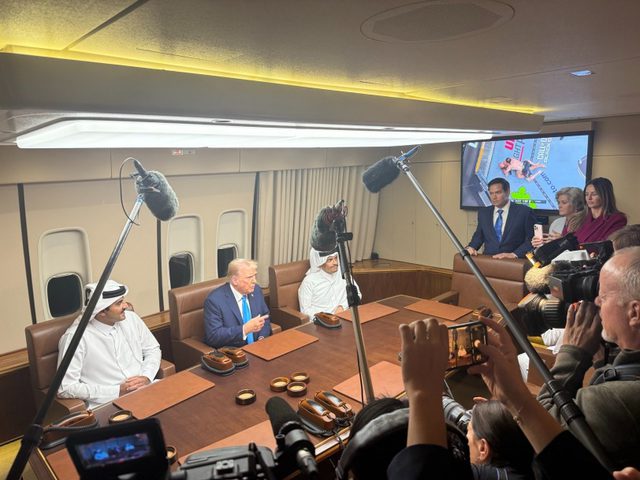 ترامب يلتقي أمير قطر: الدوحة سترسل قوات إلى غزة إذا لزم الأمر