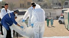 الاحتلال يسلّم جثامين 50 شهيدًا من قطاع غزة