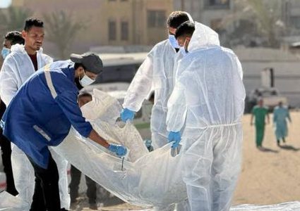 الاحتلال يسلّم جثامين 50 شهيدًا من قطاع غزة