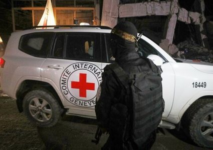 القسام تعلن نيتها تسليم جثة اسرائيلي الليلة