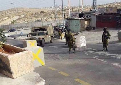قوات الاحتلال تغلق مداخل حزما