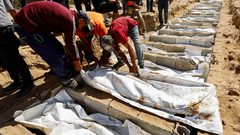 الصحة بغزة تقرر دفن 41 جثمانا لأسرى مجهولي الهوية بمقبرة جماعية