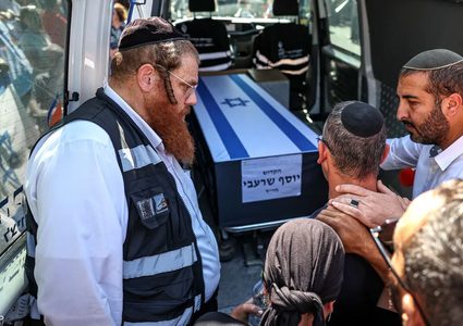 انقسام داخل حكومة الاحتلال بعد تسلّم جثمان لا ليس ضمن الأسرى المحتجزين في غزة