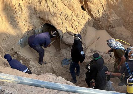 إسرائيل تُلوّح بالرد بعد تسليم حماس رفاتًا جزئية: اتفاق التهدئة أمام اختبار جديد