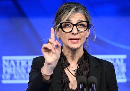 سفير إسرائيل يهاجم مقررة أممية بعد تقريرها عن الإبادة في غزة: "أنتِ ساحرة فاشلة"