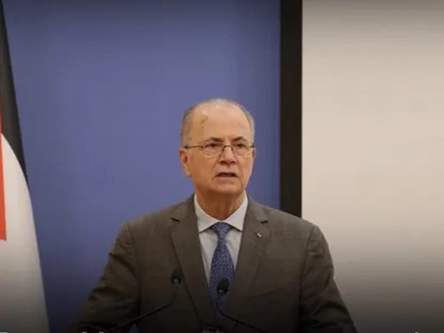 رئيس الوزراء الفلسطيني يحذر من انزلاق غزة إلى الفوضى