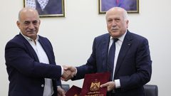 وزارة الاقتصاد و"بال تريد" توقّعان مذكرة تفاهم لتطوير وتنمية الصادرات الوطنية