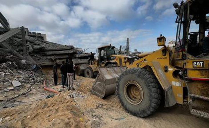 مستوطنون يواصلون نهب منطقة "نبع الحمة" بالأغوار الشمالية