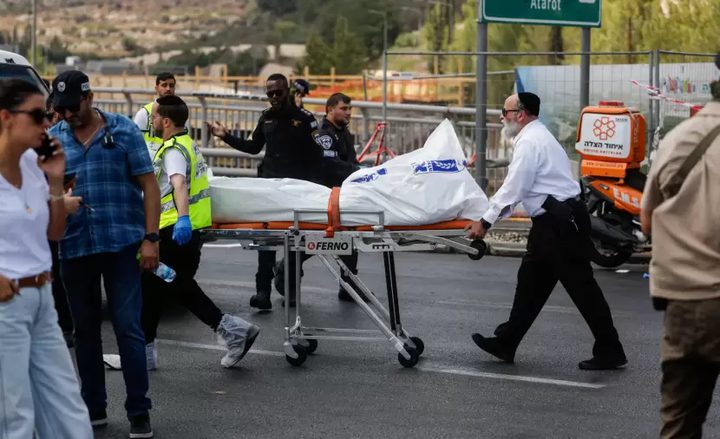 شرطي إسرائيلي يشعل النار في نفسه بالقدس