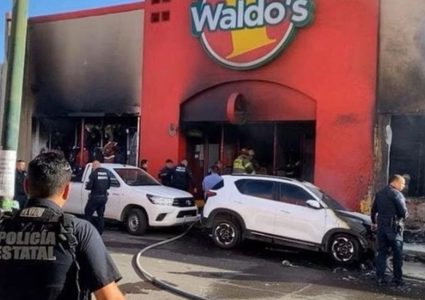 23 قتيلاً جراء حريق في مركز تجاري بالمكسيك