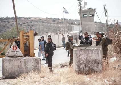 قوات الاحتلال تنصب حاجزا عسكريا شرق بيت لحم