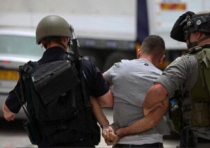الاحتلال يعتقل 4 مواطنين بينهم سيدتان من مدينة نابلس