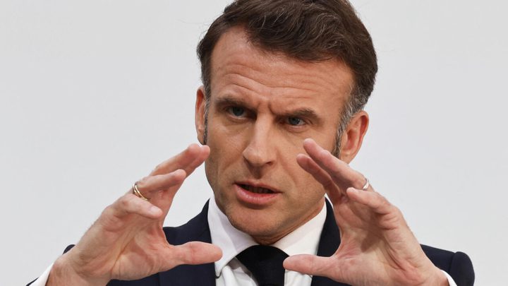 ماكرون: إيران تطلق سراح مواطنين فرنسيين بعد احتجازهما لسنوات