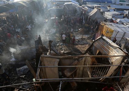 الاحتلال يواصل قصف ونسف مباني في مناطق متفرقة من القطاع