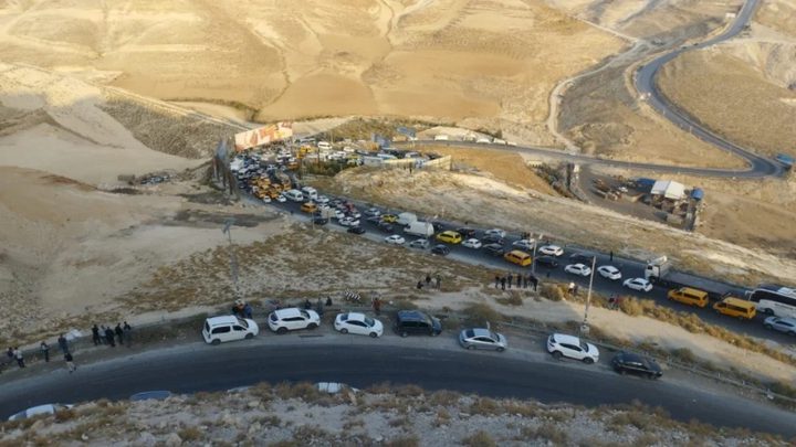 وزير الأشغال العامة والإسكان: نعمل على حل مشكلة طريق "وادي النار"