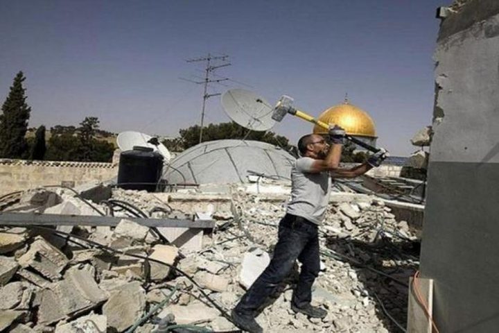 الاحتلال يجبر مقدسيا على هدم جزء من منزله في سلوان
